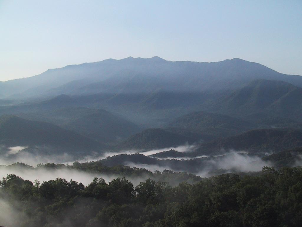 The Foxtrot Bed And Breakfast Gatlinburg Εξωτερικό φωτογραφία