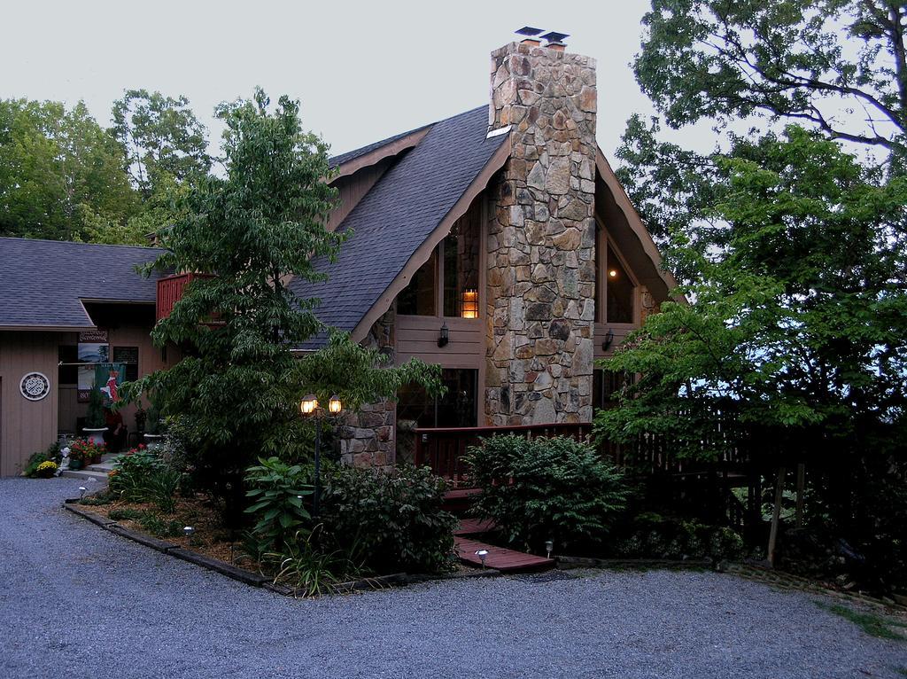 The Foxtrot Bed And Breakfast Gatlinburg Εξωτερικό φωτογραφία